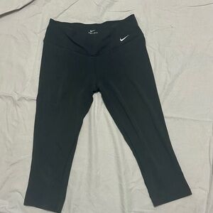 Embroidered Nike dry fit leggingss